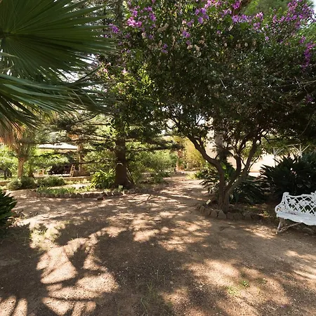 Azienda Agrituristica Tenuta Pizzolungo Farm stay Erice