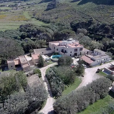 Azienda Agrituristica Tenuta Pizzolungo Farm stay Erice