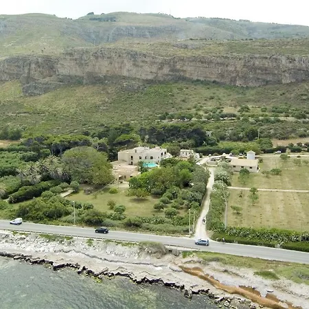Farm stay Azienda Agrituristica Tenuta Pizzolungo Erice